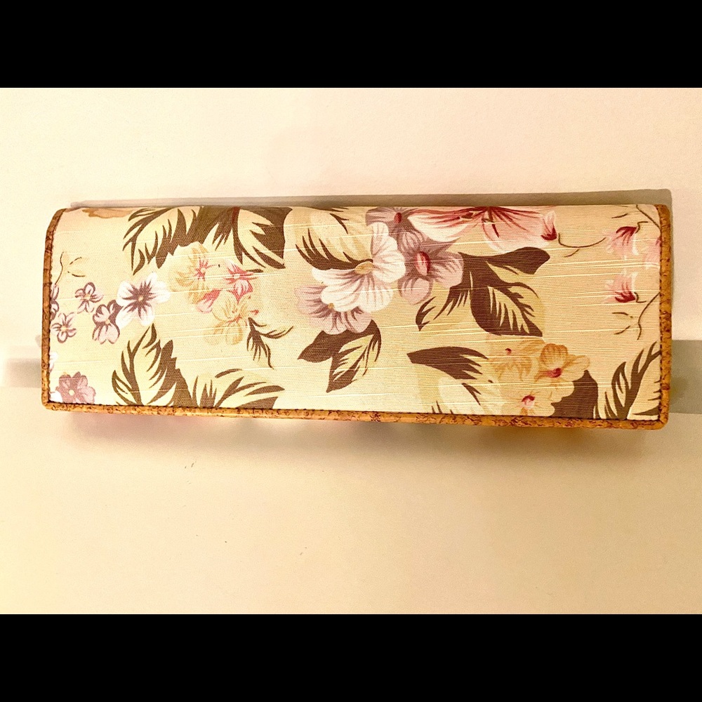 Beautiful floral Aldo clutch